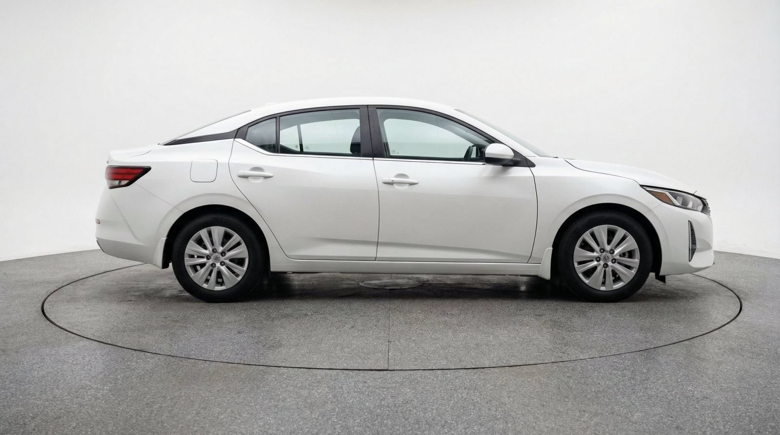 Thumbnail: 2025 Nissan Sentra - 9
