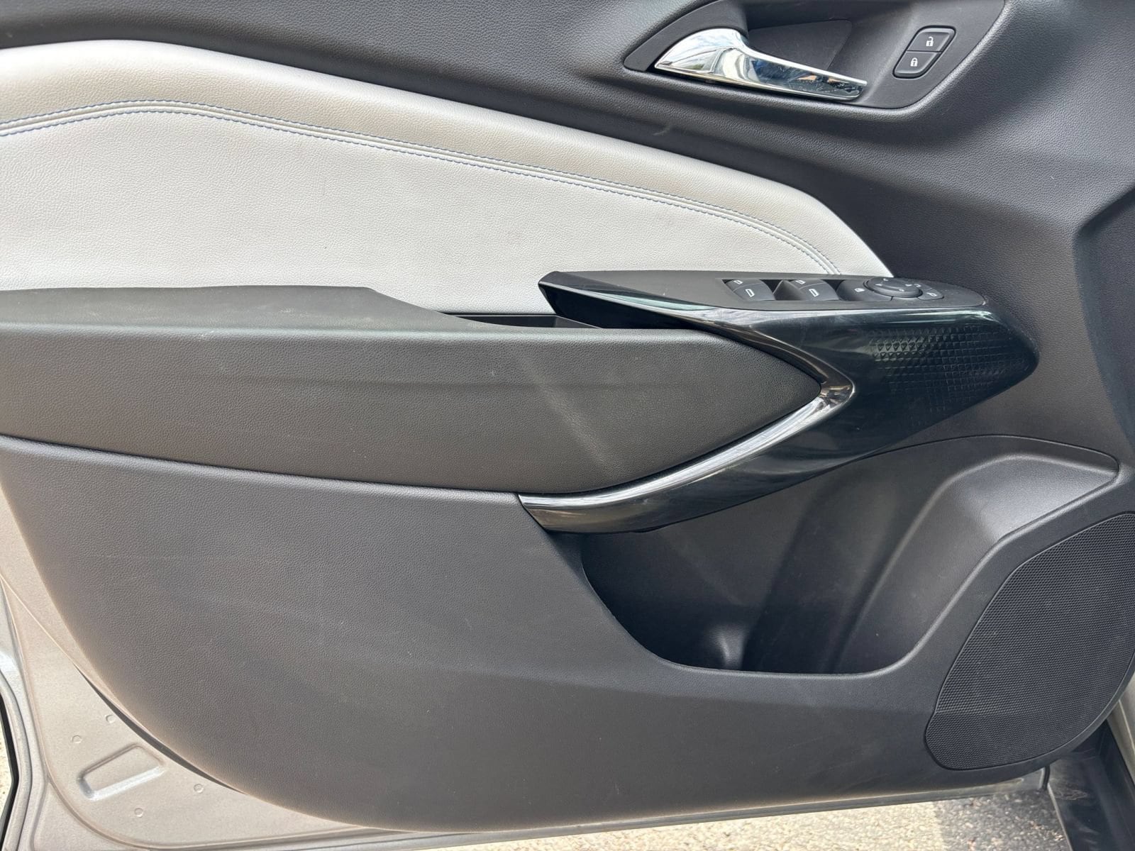 Thumbnail: 2025 Chevrolet Trax - 18