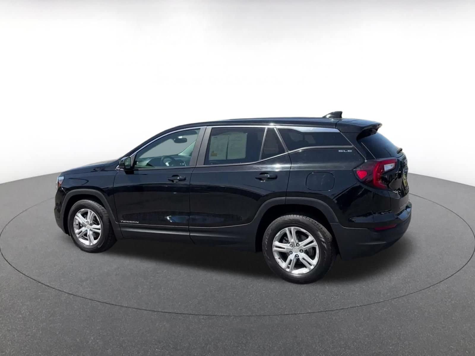 Thumbnail: 2024 GMC Terrain - 9