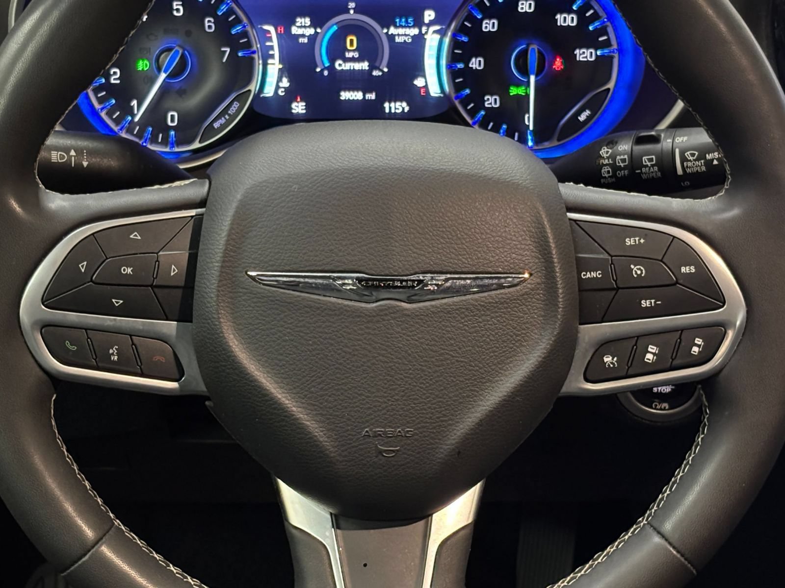Thumbnail: 2025 Chrysler Pacifica - 28