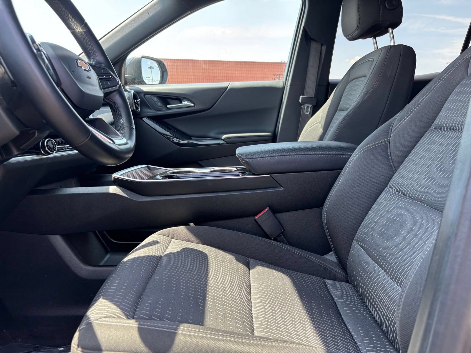 Thumbnail: 2025 Chevrolet Equinox - 27