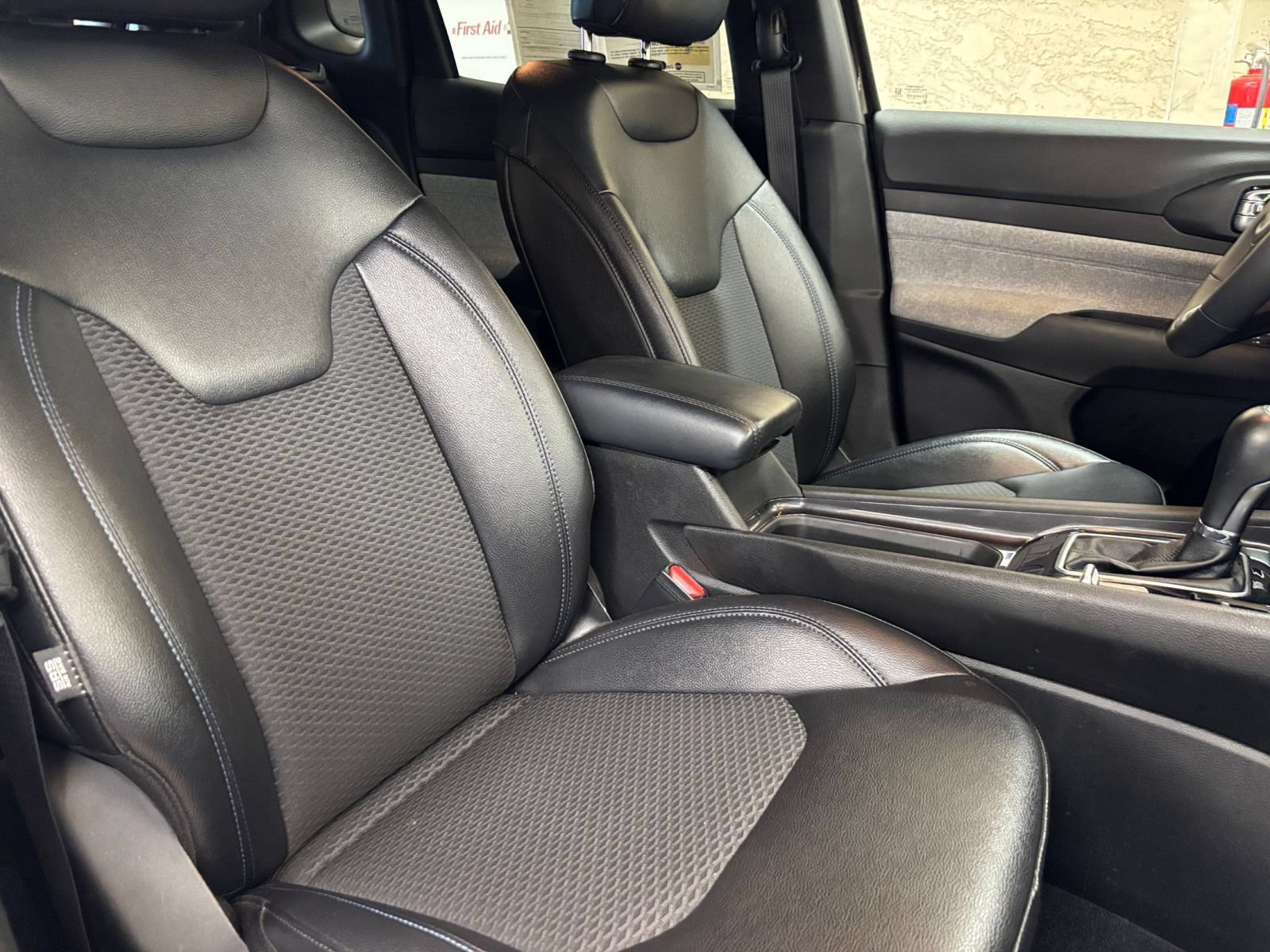 Thumbnail: 2025 Jeep Compass - 35