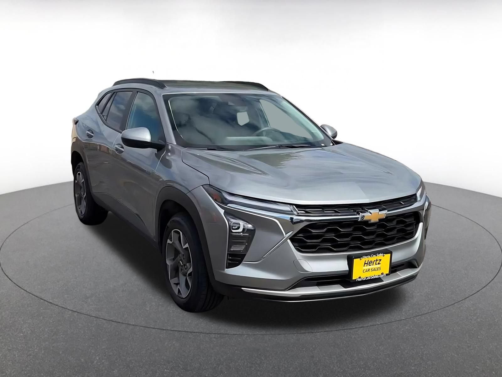 Thumbnail: 2025 Chevrolet Trax - 3