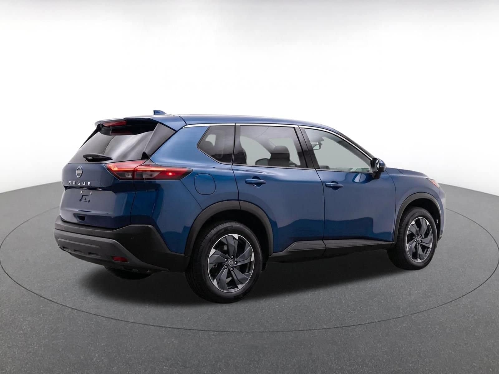 Thumbnail: 2025 Nissan Rogue - 8