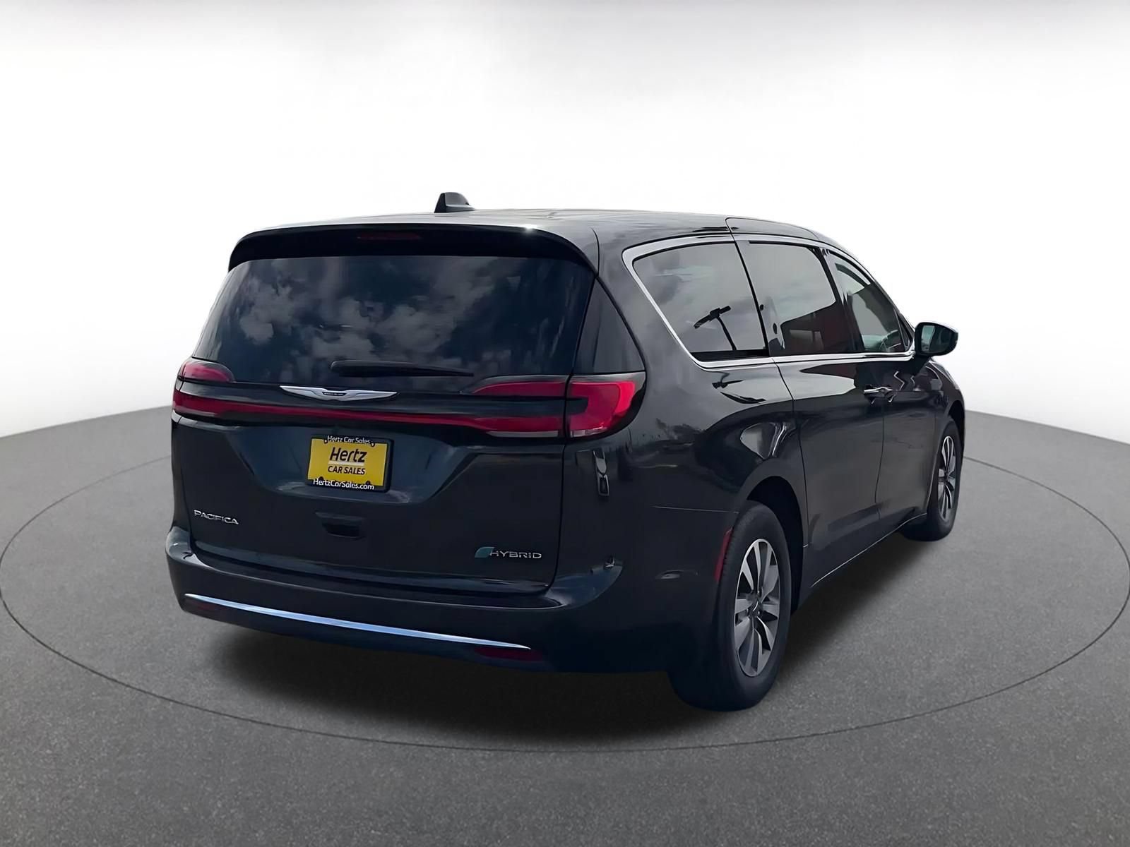 Thumbnail: 2023 Chrysler Pacifica - 14