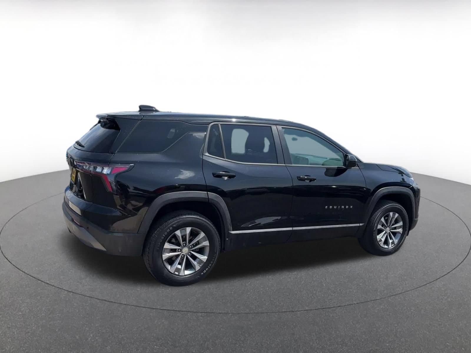 Thumbnail: 2025 Chevrolet Equinox - 13