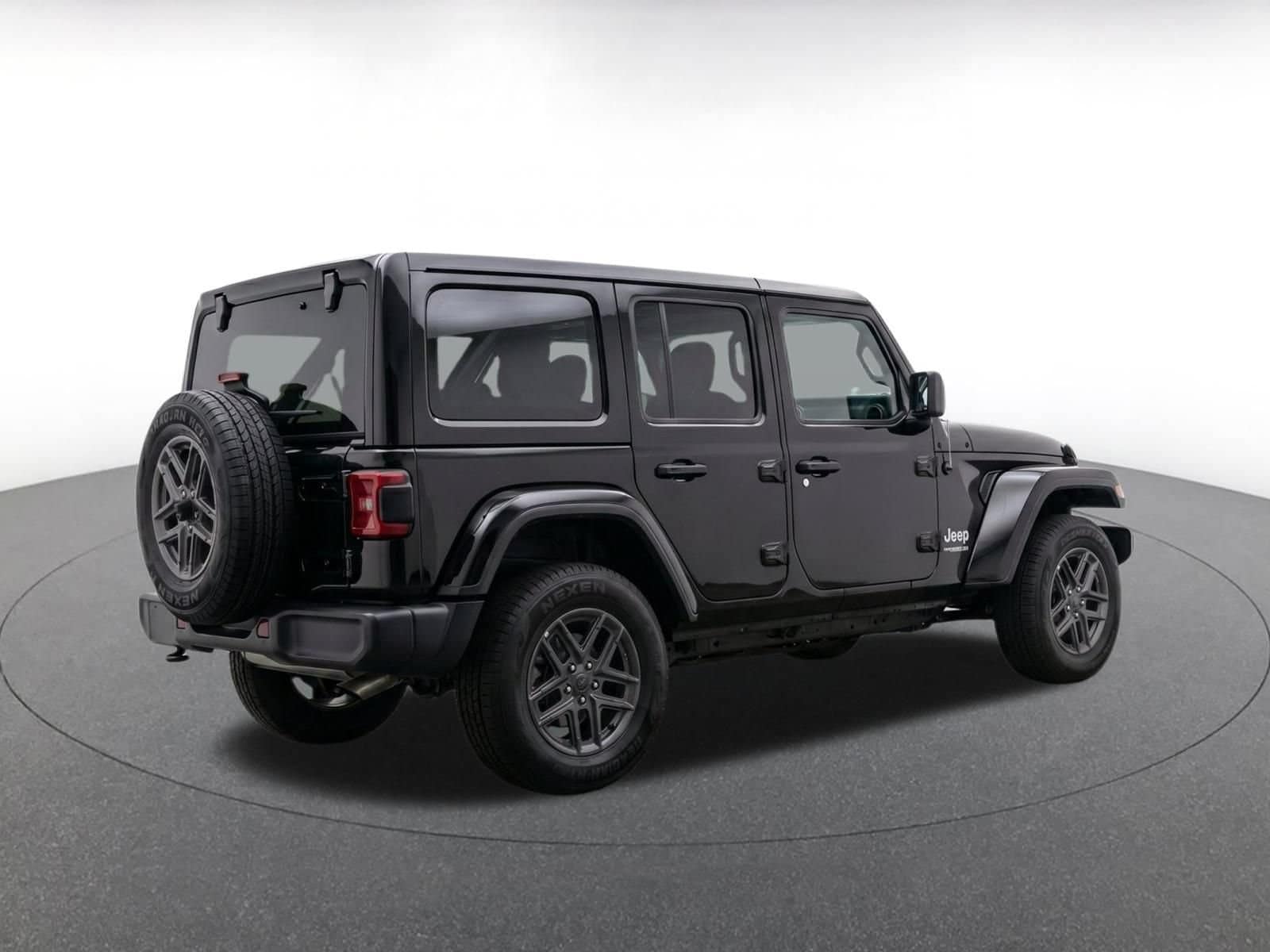 Thumbnail: 2025 Jeep Wrangler - 8