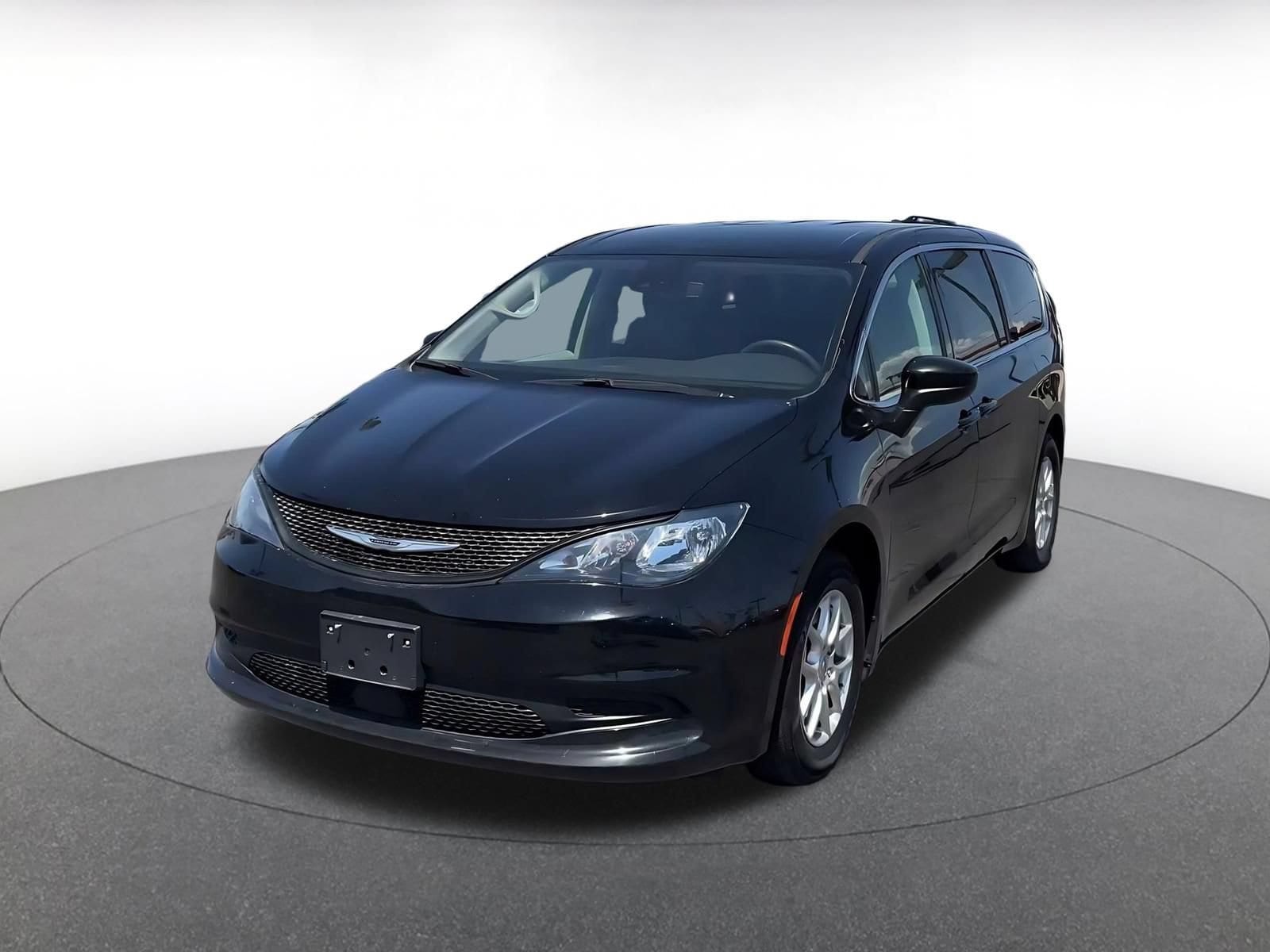 Thumbnail: 2024 Chrysler Voyager - 6