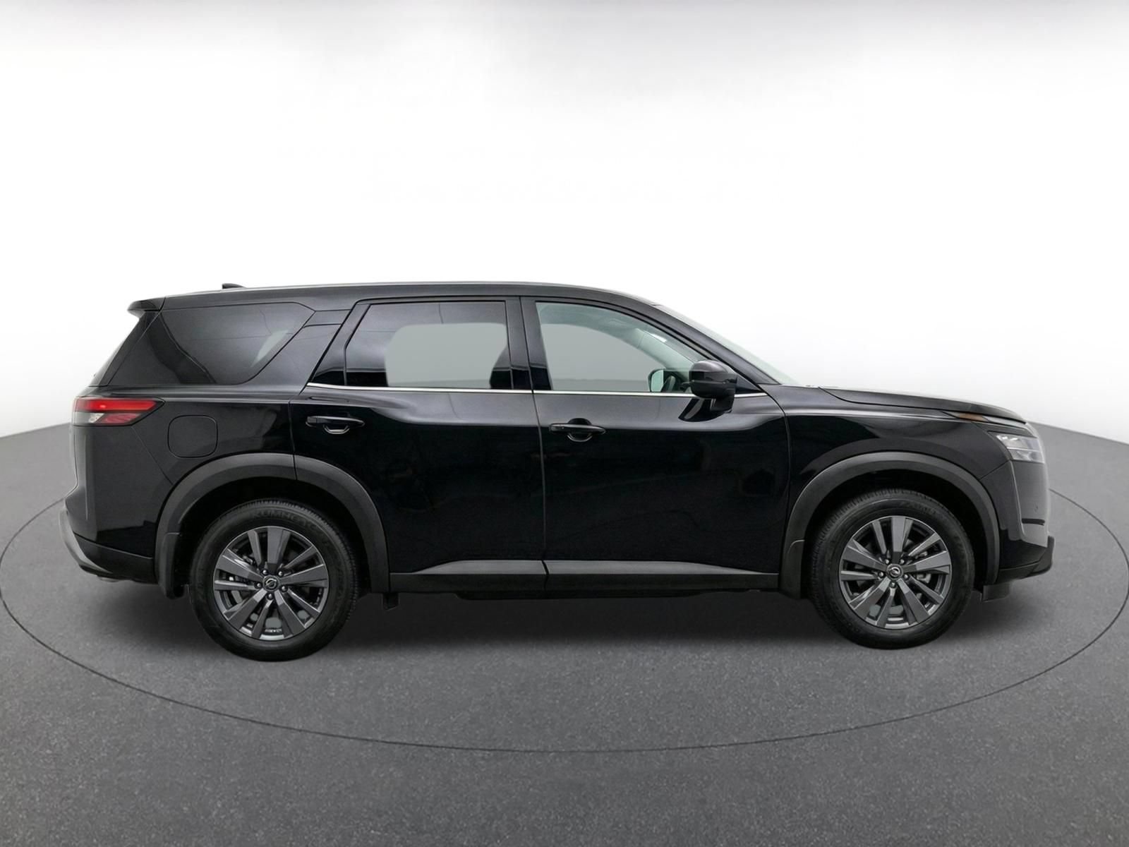 Thumbnail: 2025 Nissan Pathfinder - 12