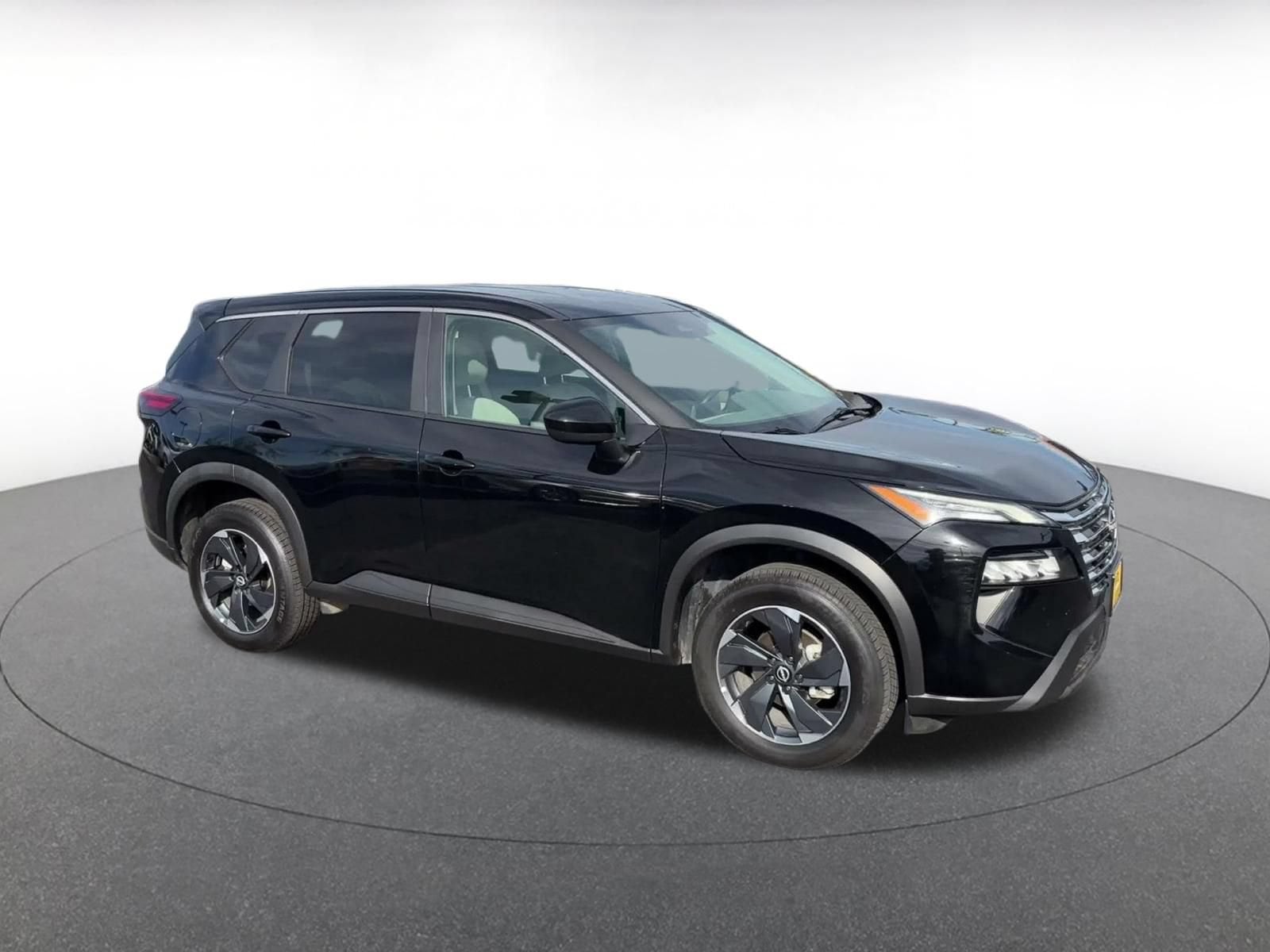 Thumbnail: 2025 Nissan Rogue - 2