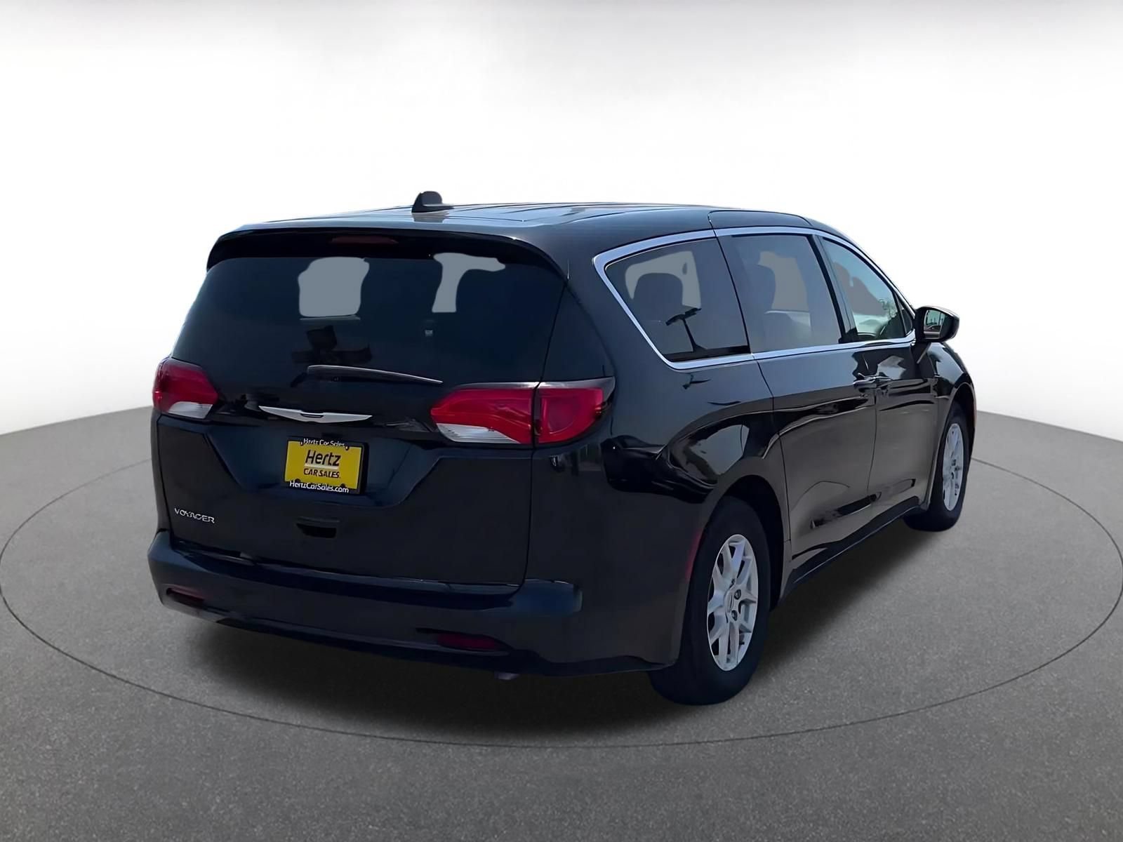 Thumbnail: 2024 Chrysler Voyager - 13