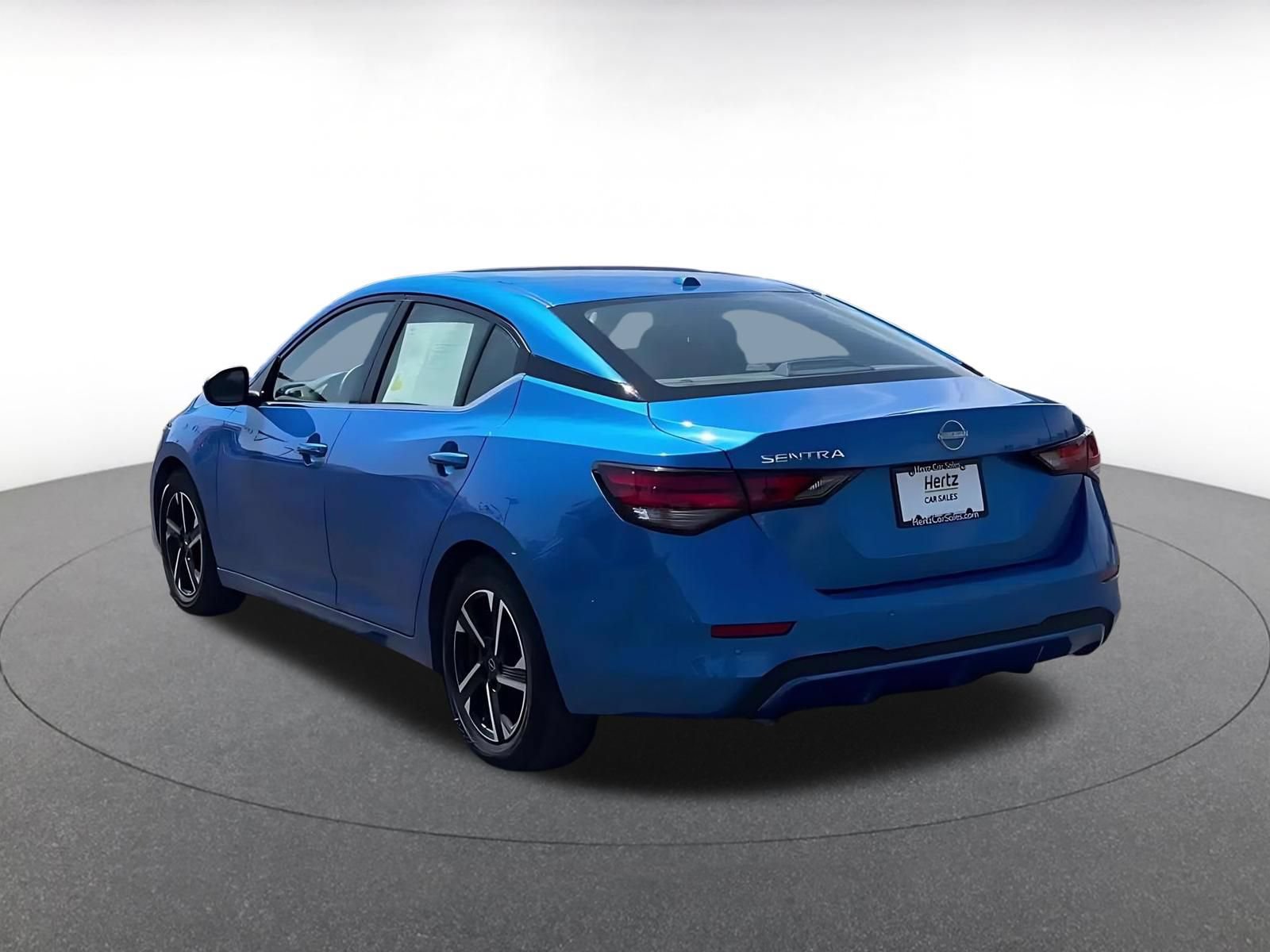 Thumbnail: 2025 Nissan Sentra - 10