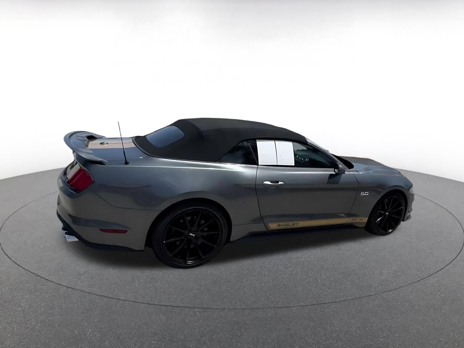 Thumbnail: 2022 Ford Mustang - 14