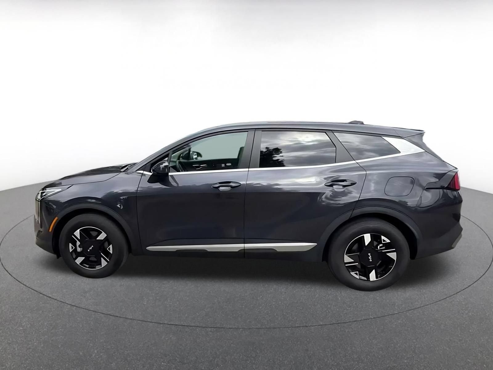 Thumbnail: 2026 Kia Sportage - 8