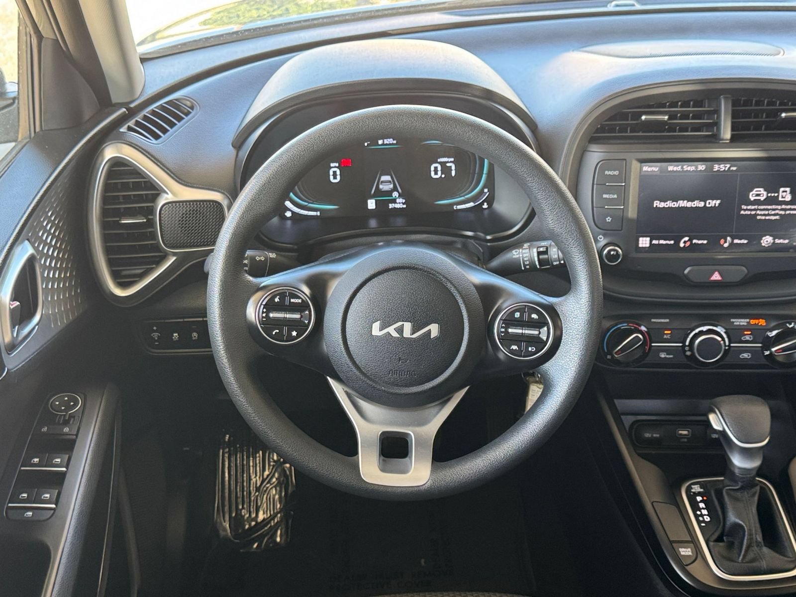 Thumbnail: 2025 Kia Soul - 25