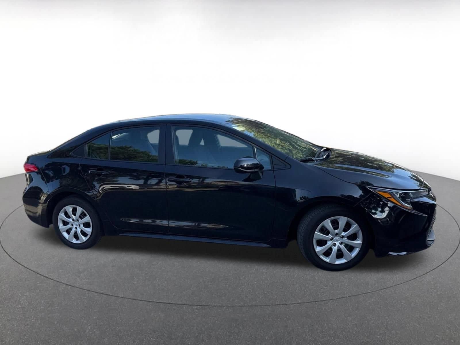 Thumbnail: 2025 Toyota Corolla - 14