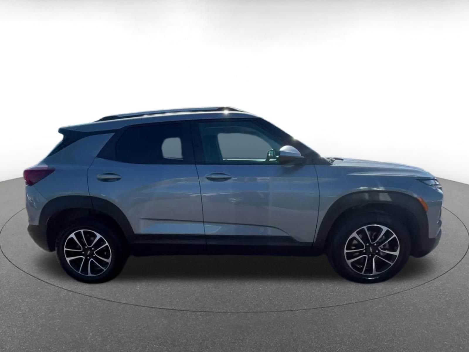 Thumbnail: 2025 Chevrolet TrailBlazer - 15