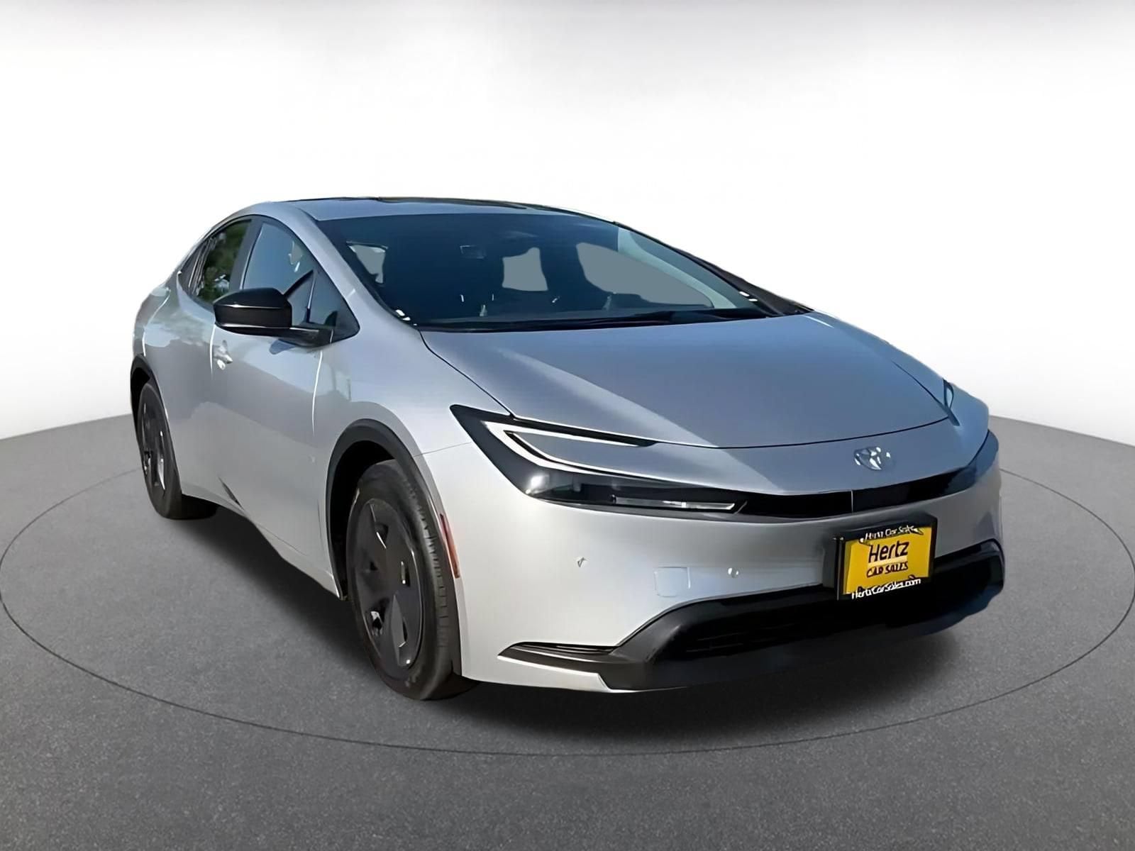 Thumbnail: 2024 Toyota Prius - 3