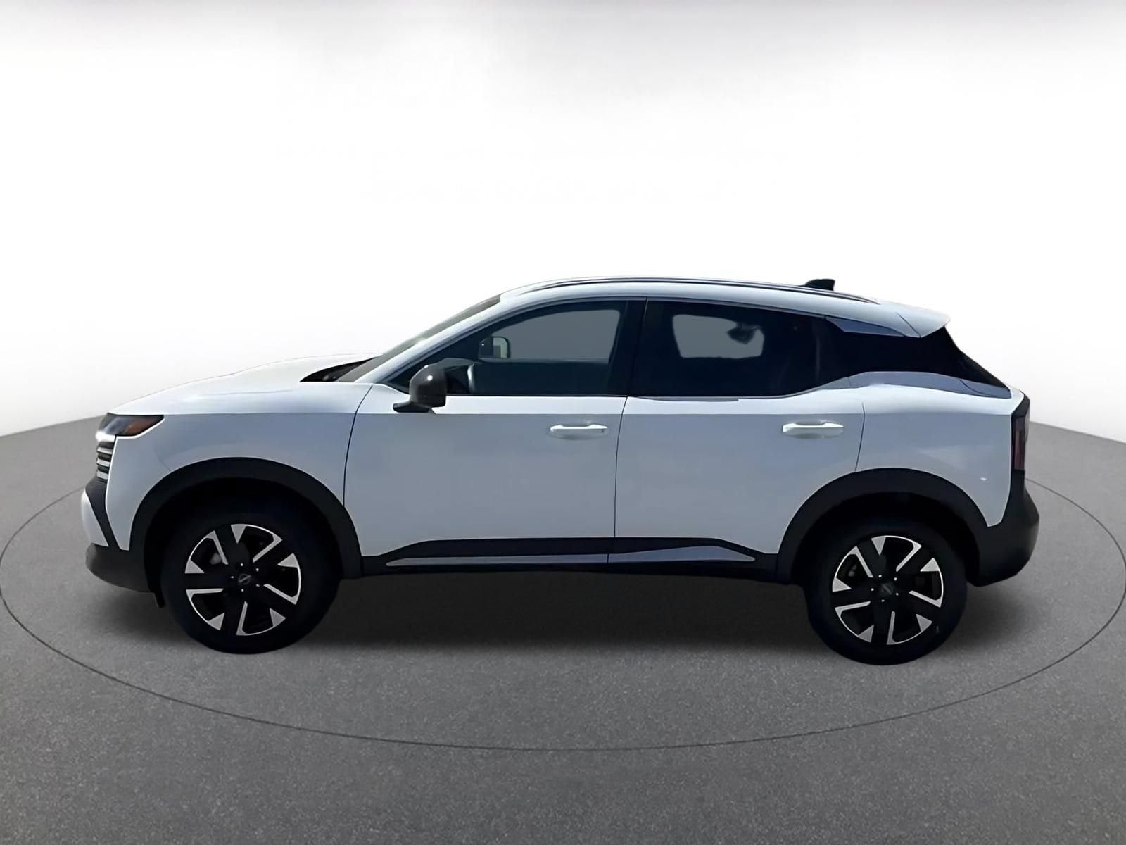 Thumbnail: 2026 Nissan Kicks - 10