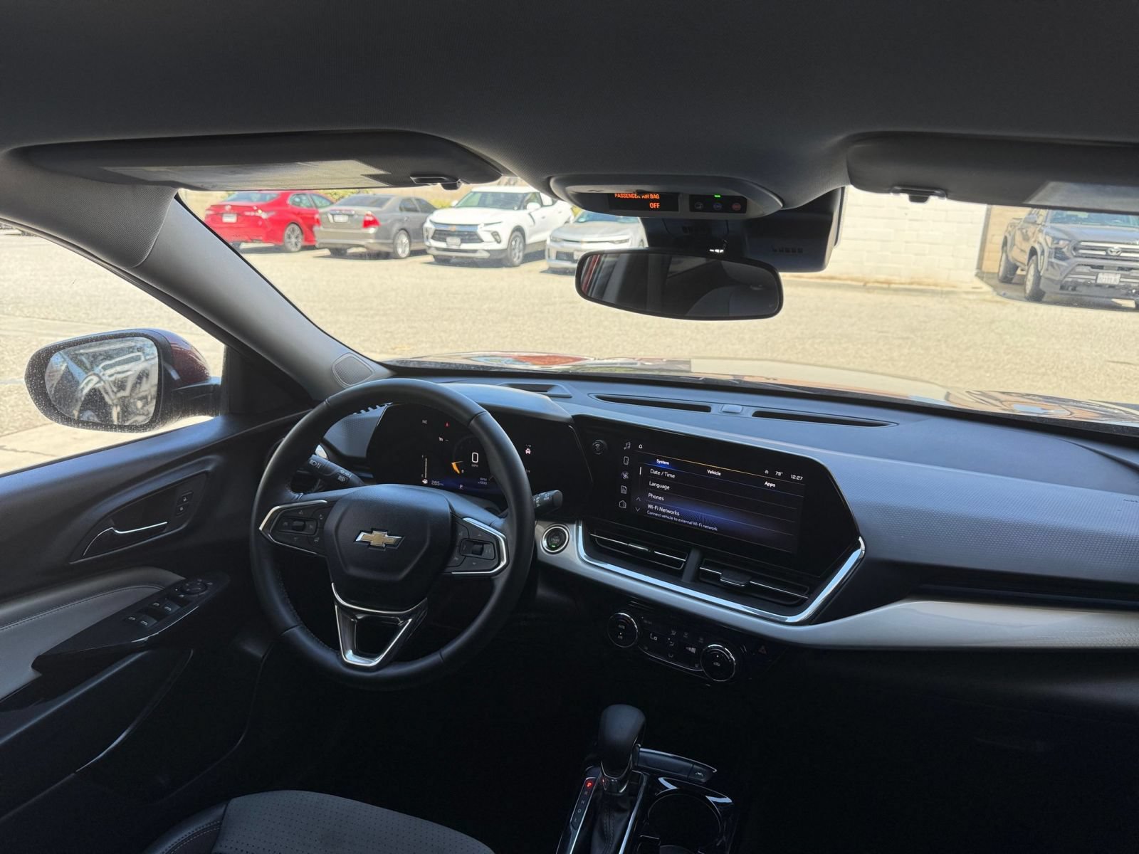 Thumbnail: 2025 Chevrolet Trax - 33