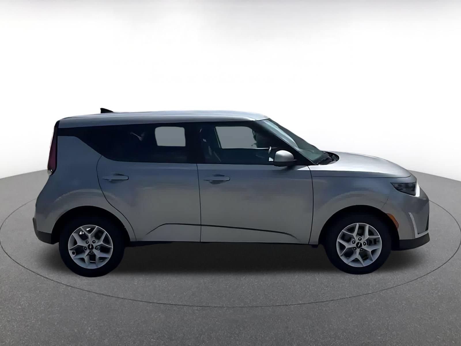 Thumbnail: 2025 Kia Soul - 15