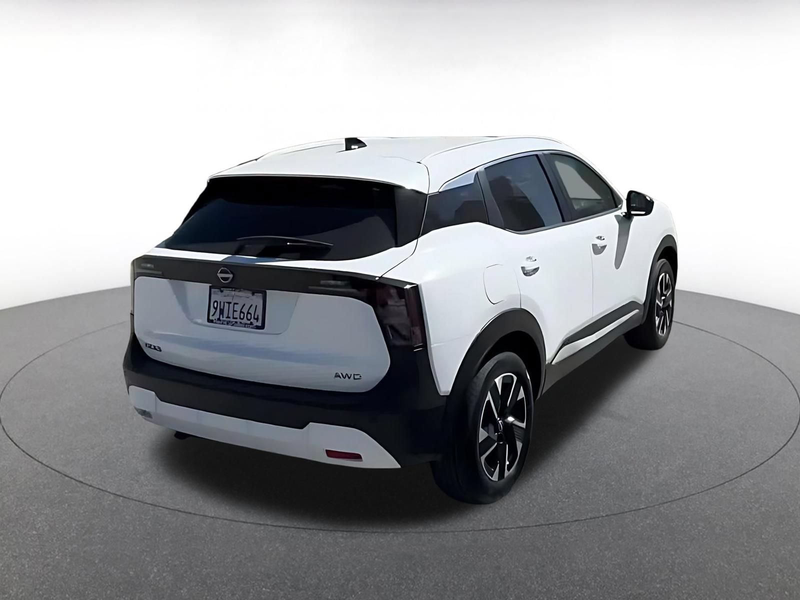 Thumbnail: 2026 Nissan Kicks - 13