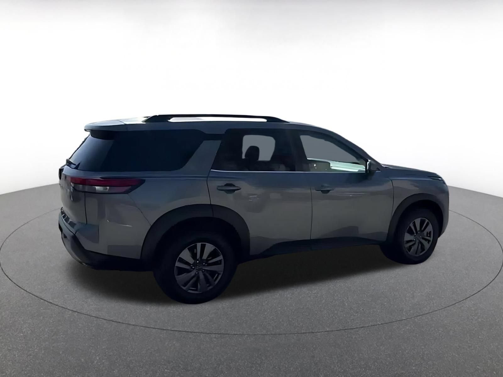 Thumbnail: 2025 Nissan Pathfinder - 14