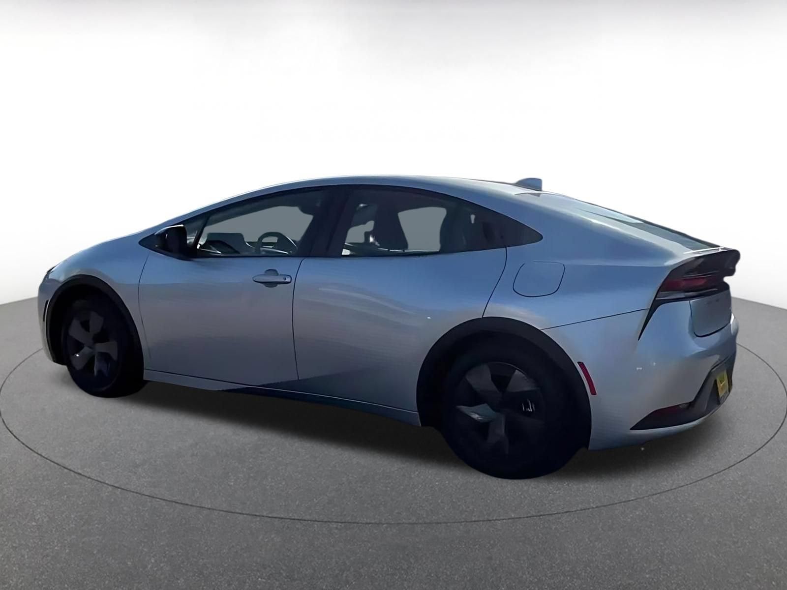Thumbnail: 2024 Toyota Prius - 9