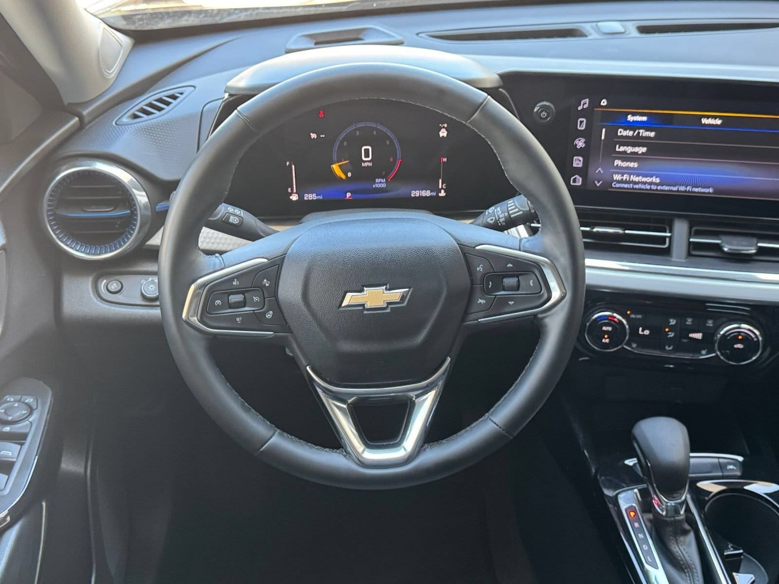 Thumbnail: 2025 Chevrolet Trax - 27