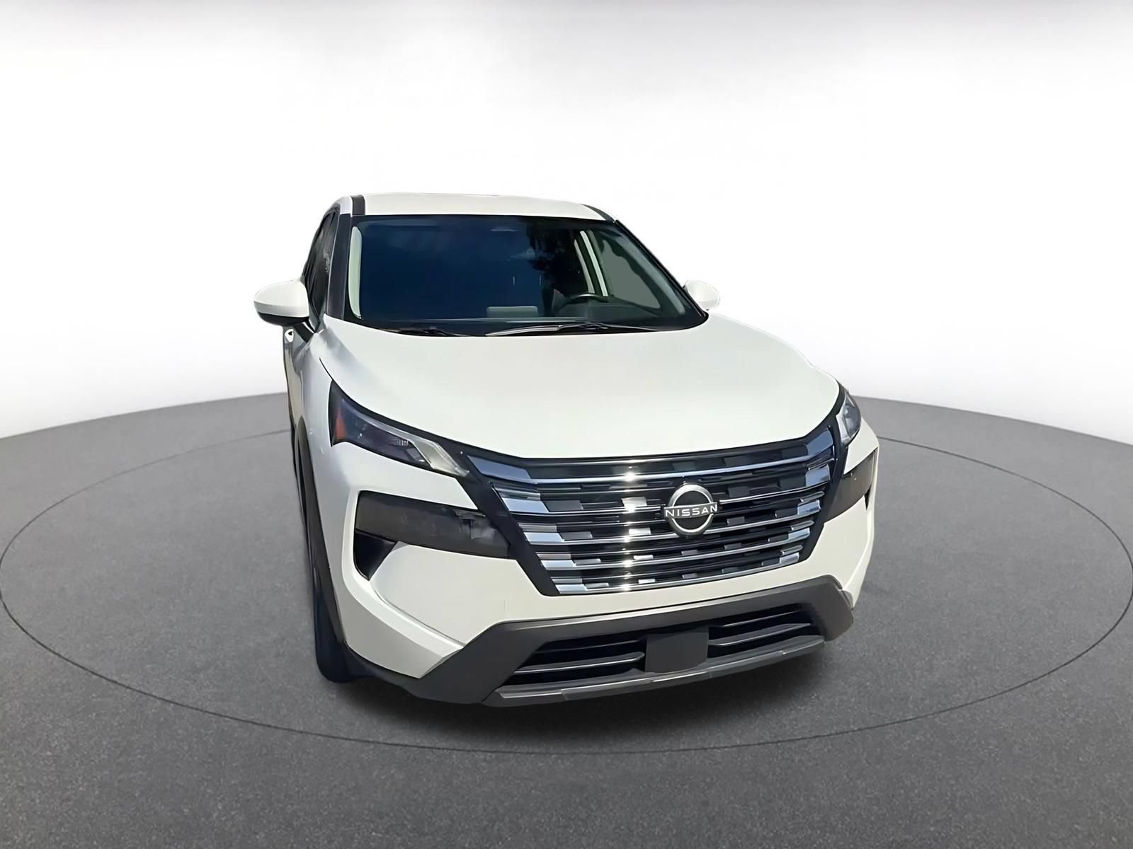 Thumbnail: 2025 Nissan Rogue - 2