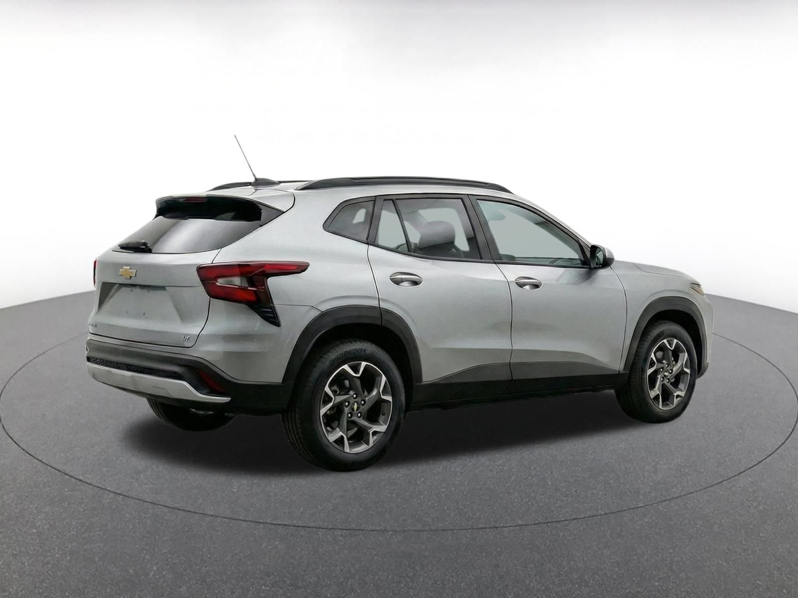 Thumbnail: 2025 Chevrolet Trax - 10