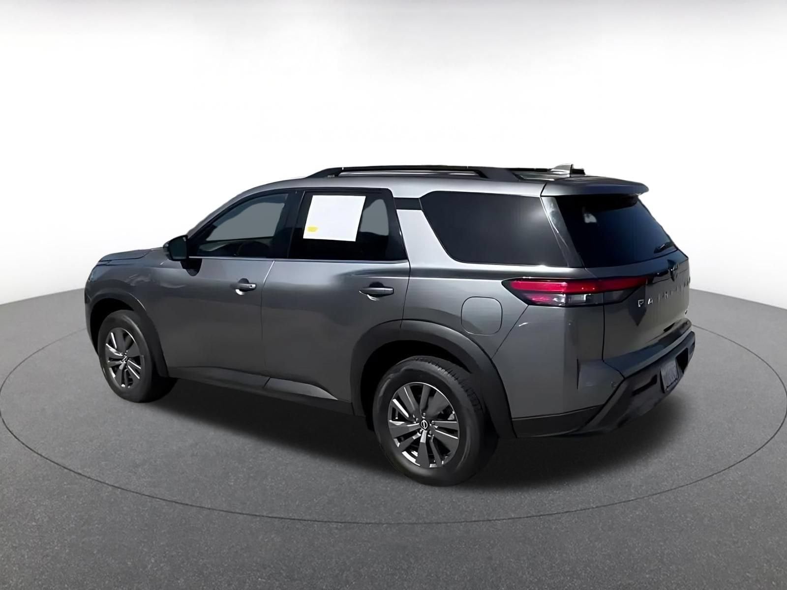 Thumbnail: 2025 Nissan Pathfinder - 9