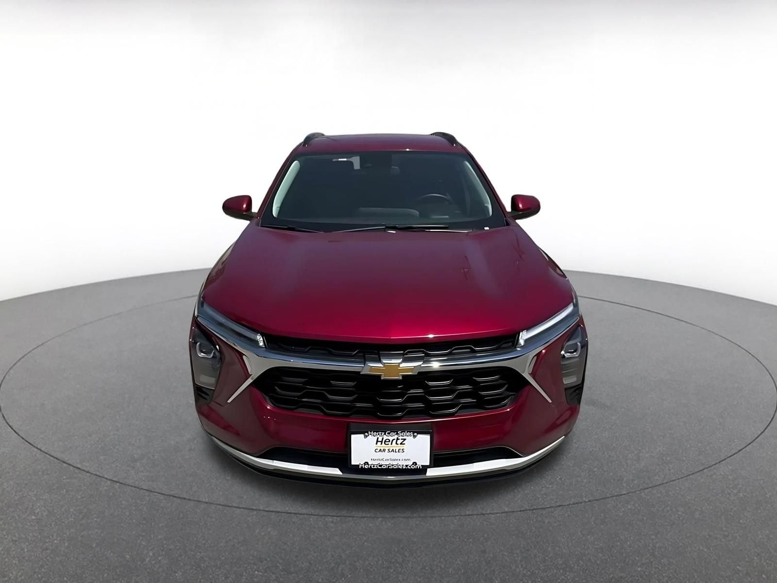 Thumbnail: 2025 Chevrolet Trax - 3