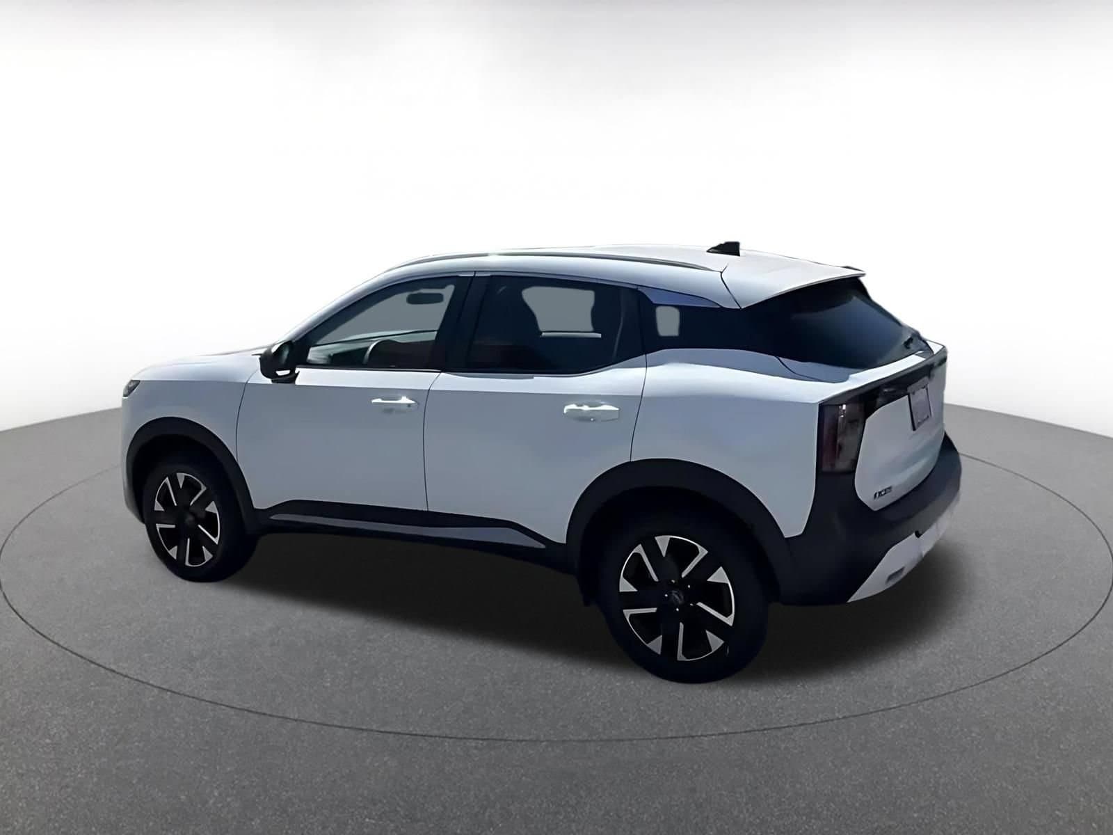 Thumbnail: 2026 Nissan Kicks - 4