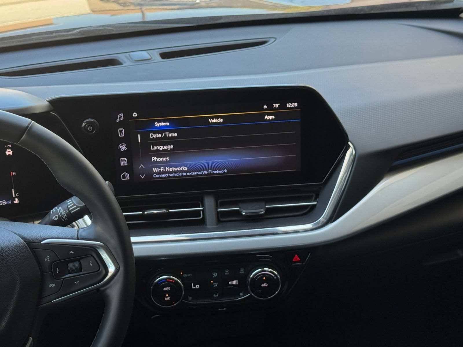 Thumbnail: 2025 Chevrolet Trax - 16