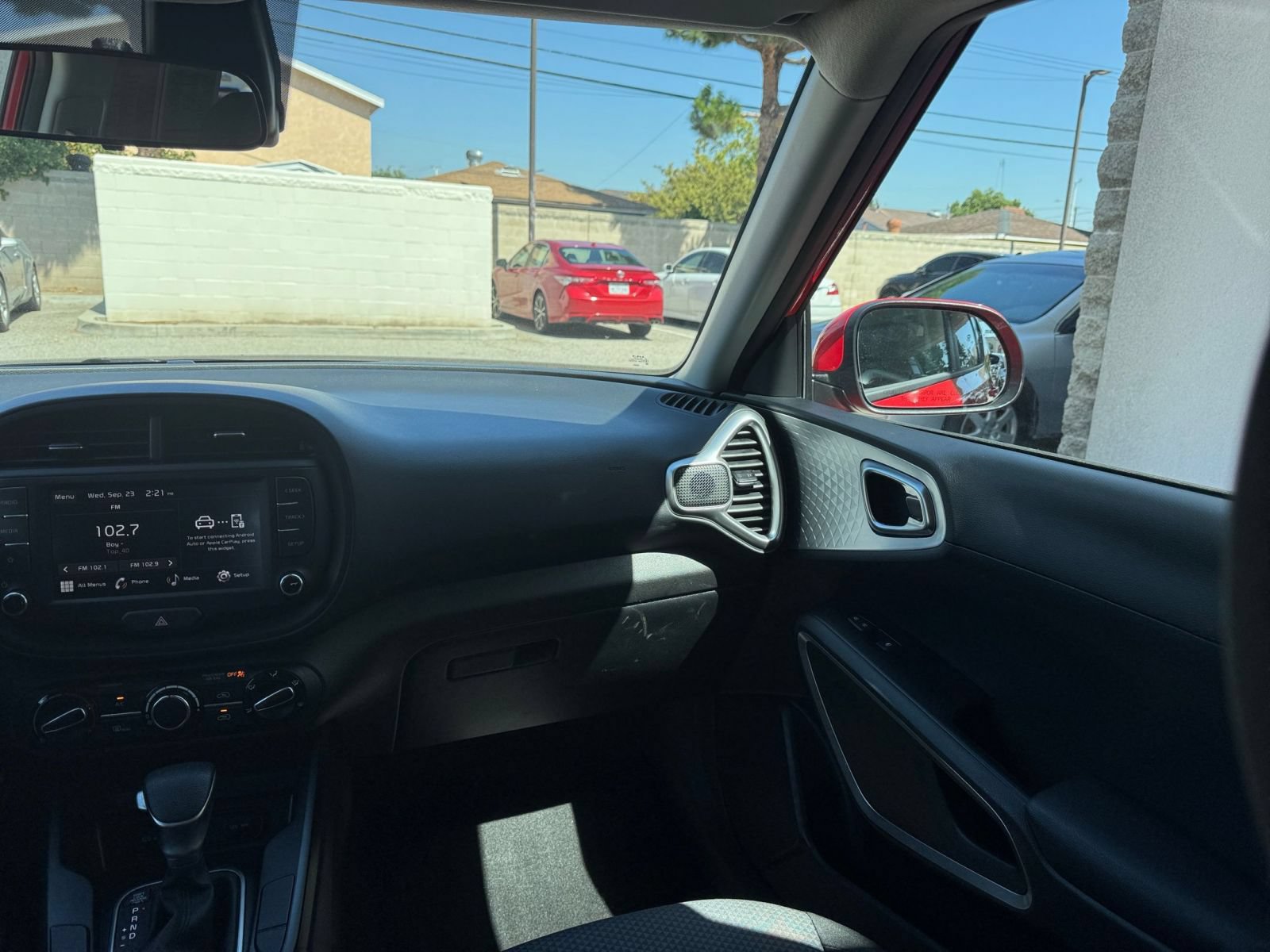 Thumbnail: 2025 Kia Soul - 32
