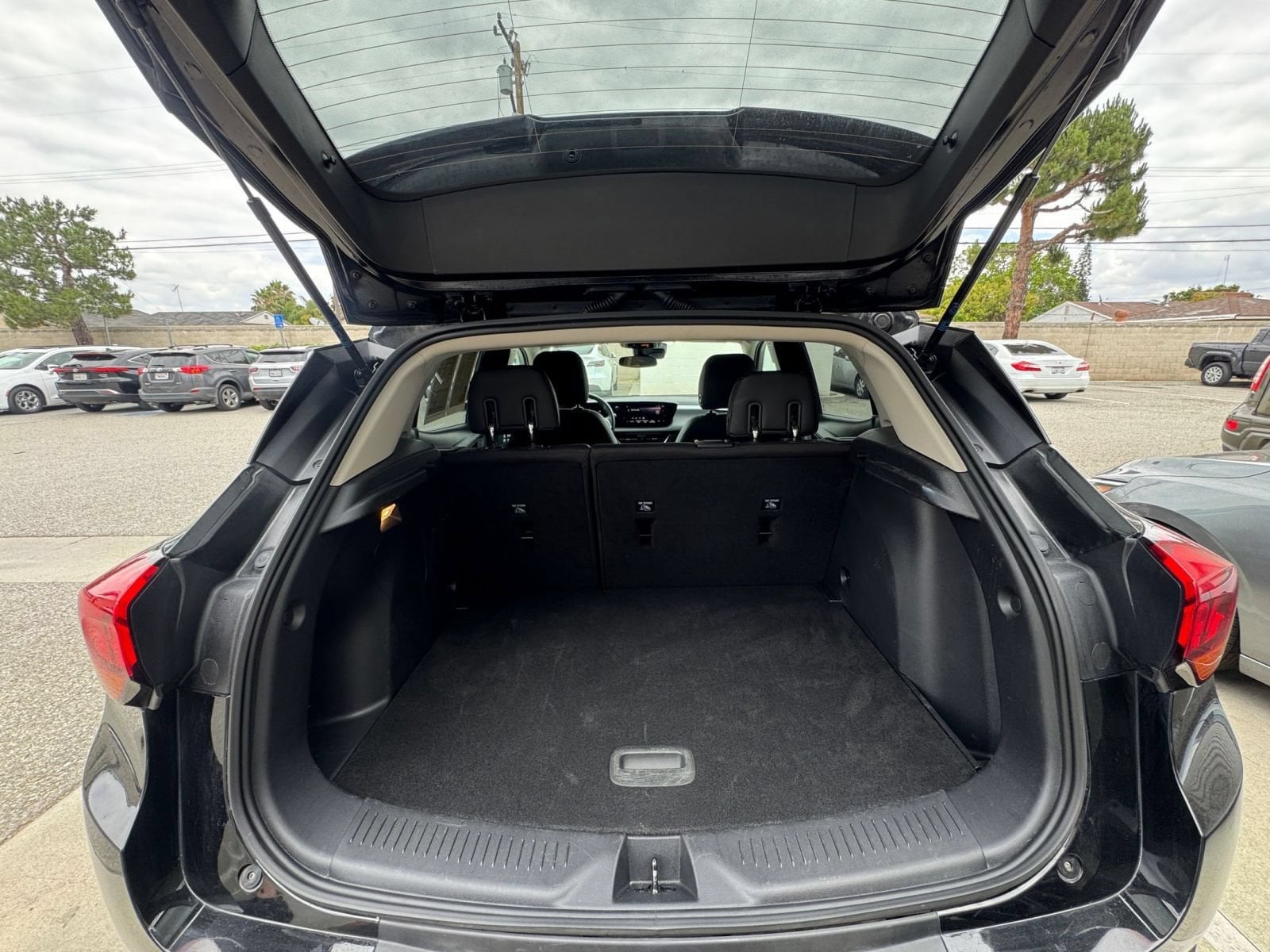 Thumbnail: 2025 Buick Encore GX - 30
