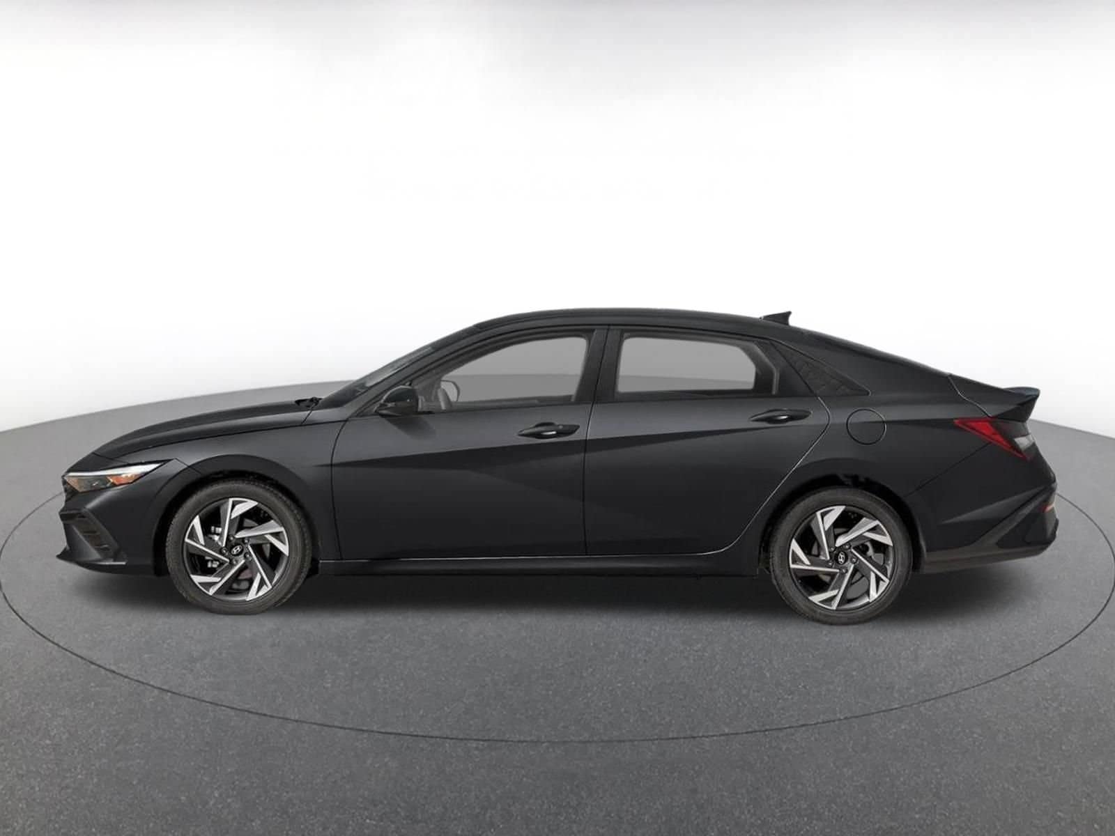 Thumbnail: 2026 Hyundai Elantra - 3