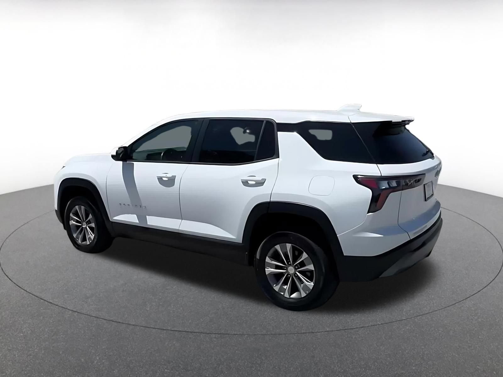 Thumbnail: 2025 Chevrolet Equinox - 10