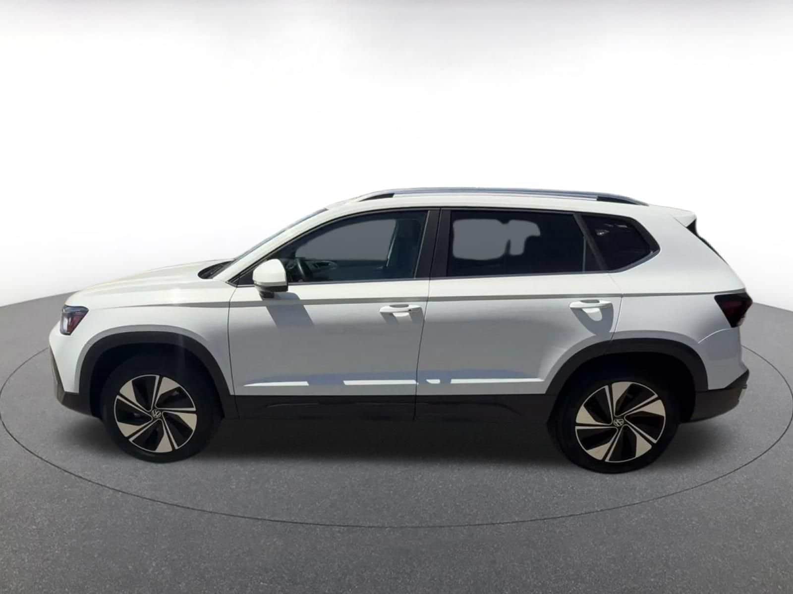 Thumbnail: 2026 Volkswagen Taos - 8
