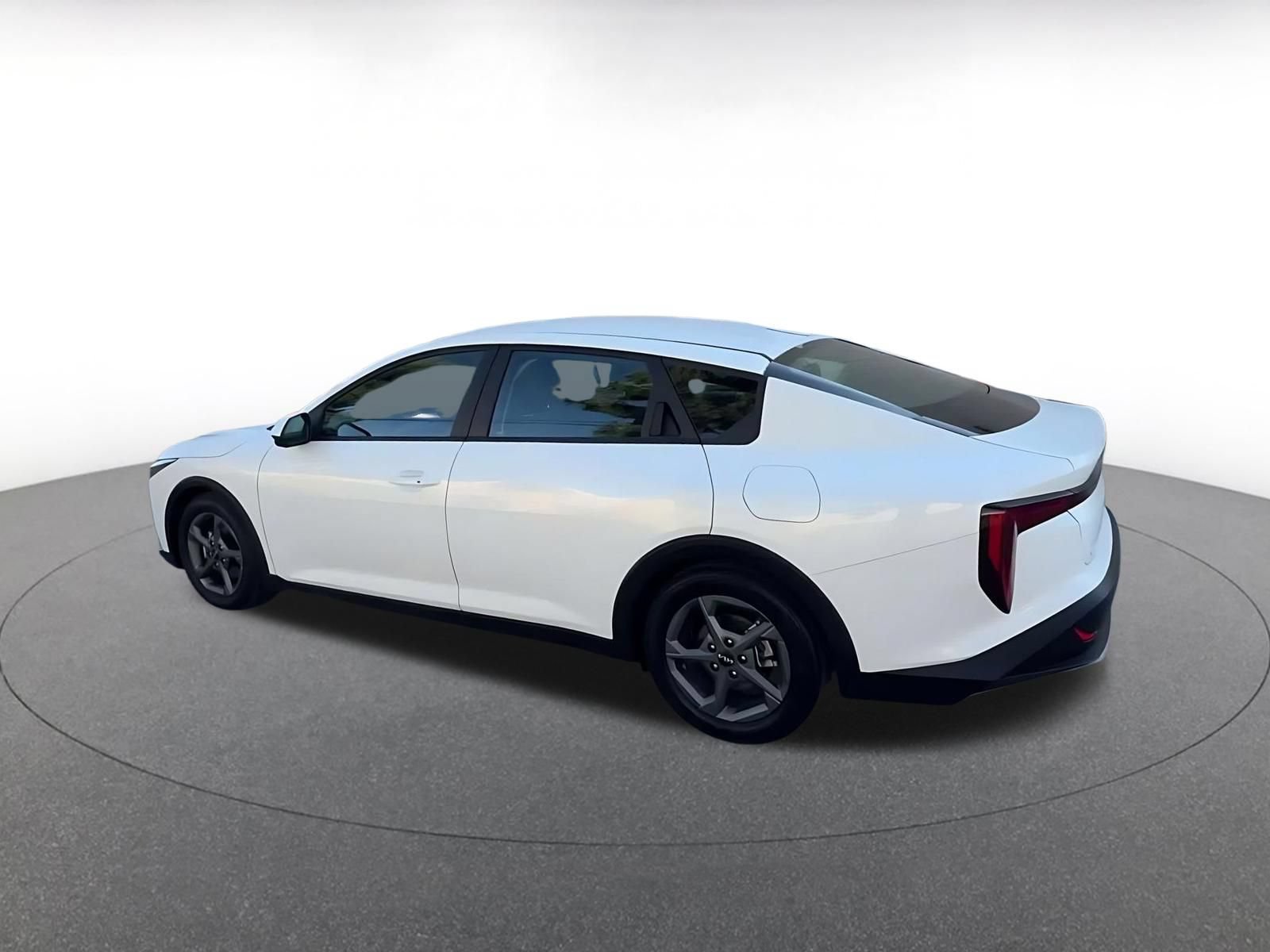 Thumbnail: 2025 Kia K4 - 10