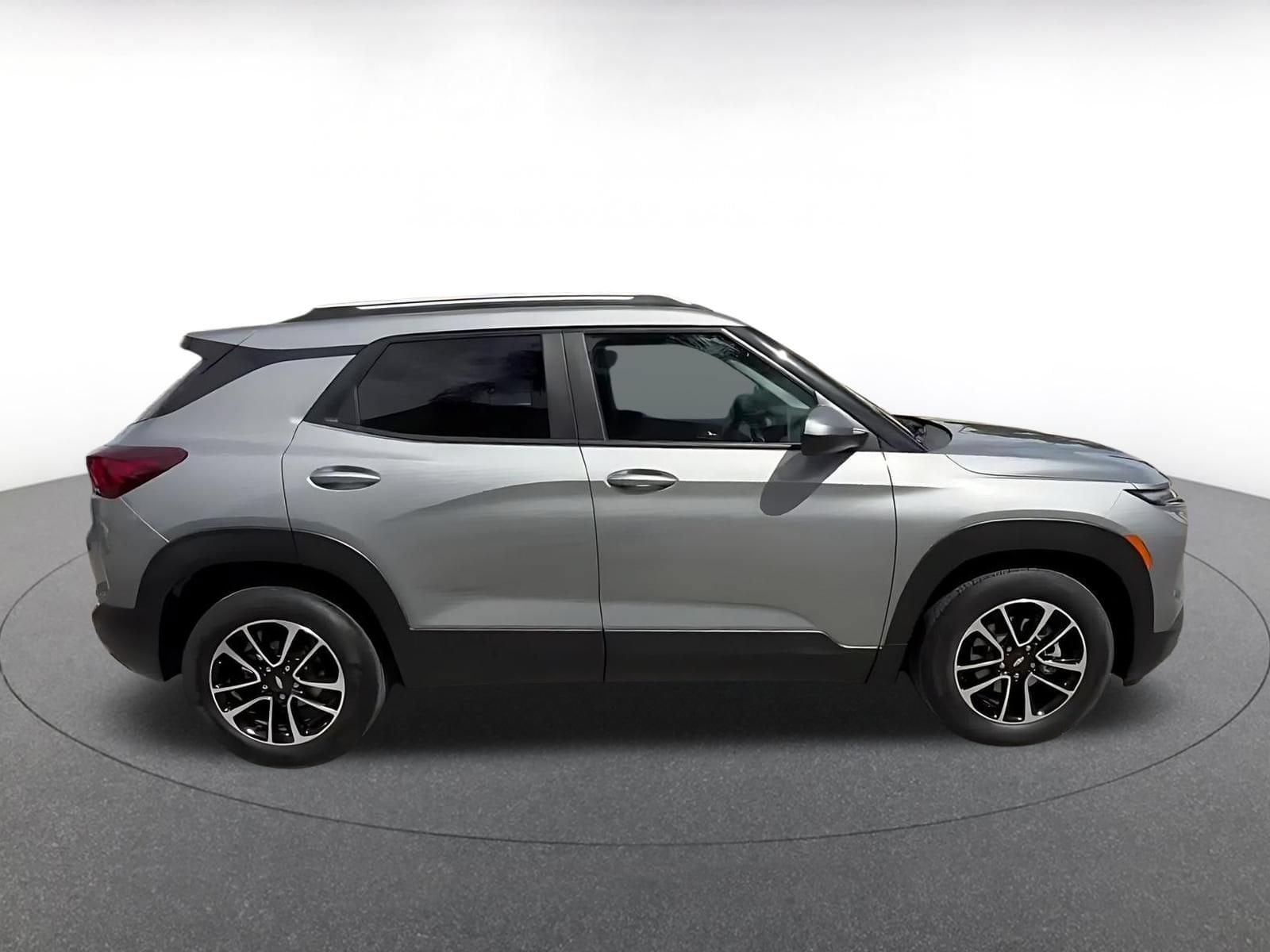 Thumbnail: 2025 Chevrolet TrailBlazer - 15