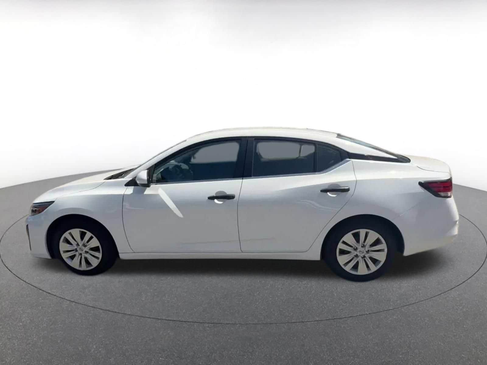 Thumbnail: 2025 Nissan Sentra - 8