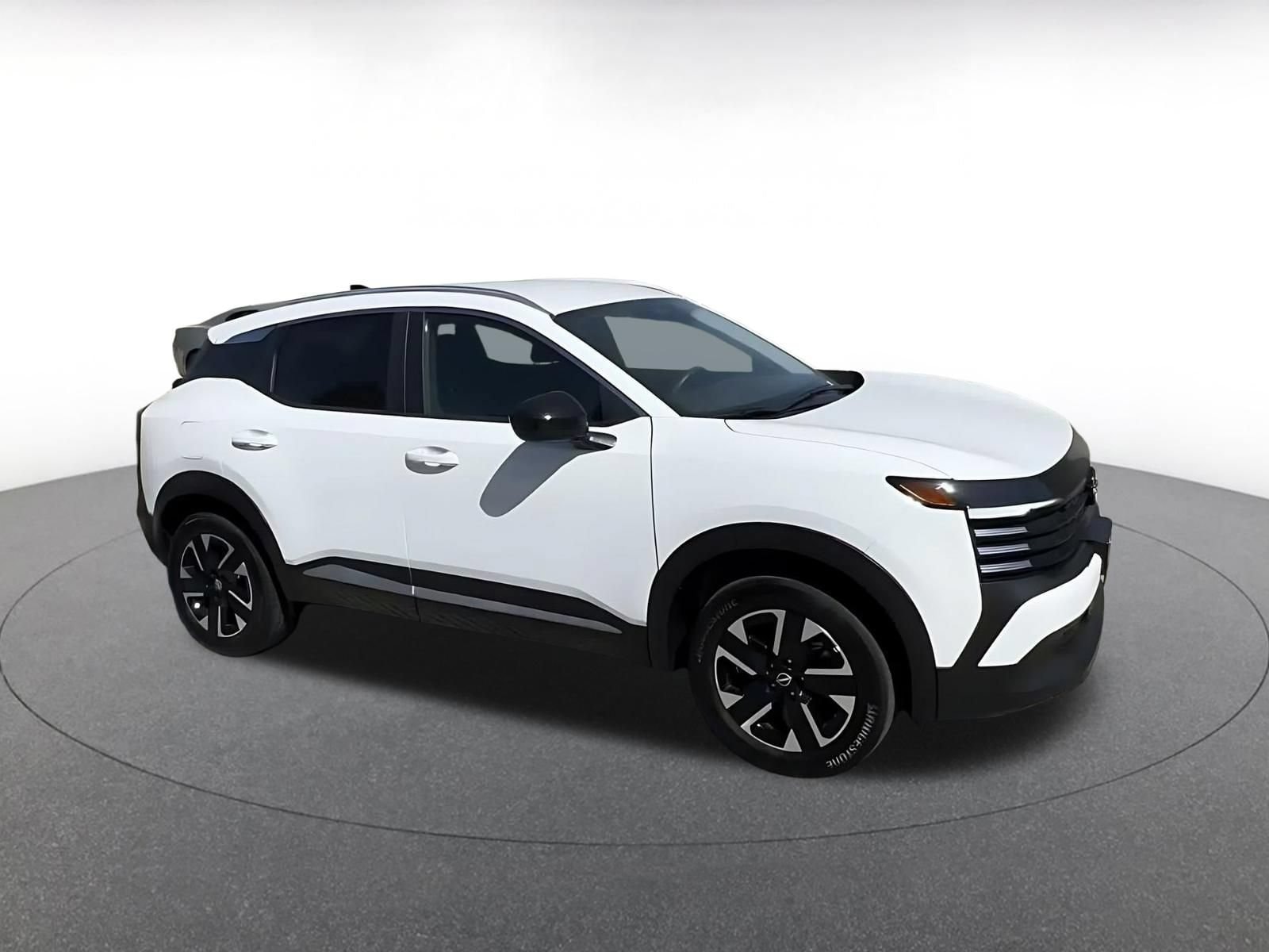 Thumbnail: 2026 Nissan Kicks - 2