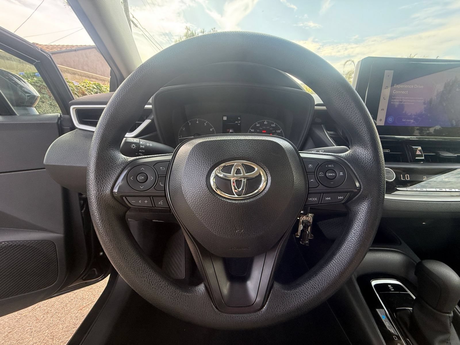 Thumbnail: 2025 Toyota Corolla - 24