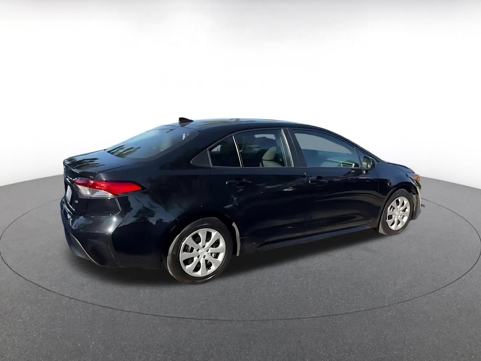 Thumbnail: 2025 Toyota Corolla - 13