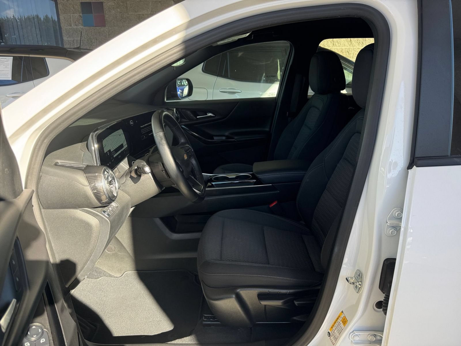Thumbnail: 2025 Chevrolet Equinox - 27