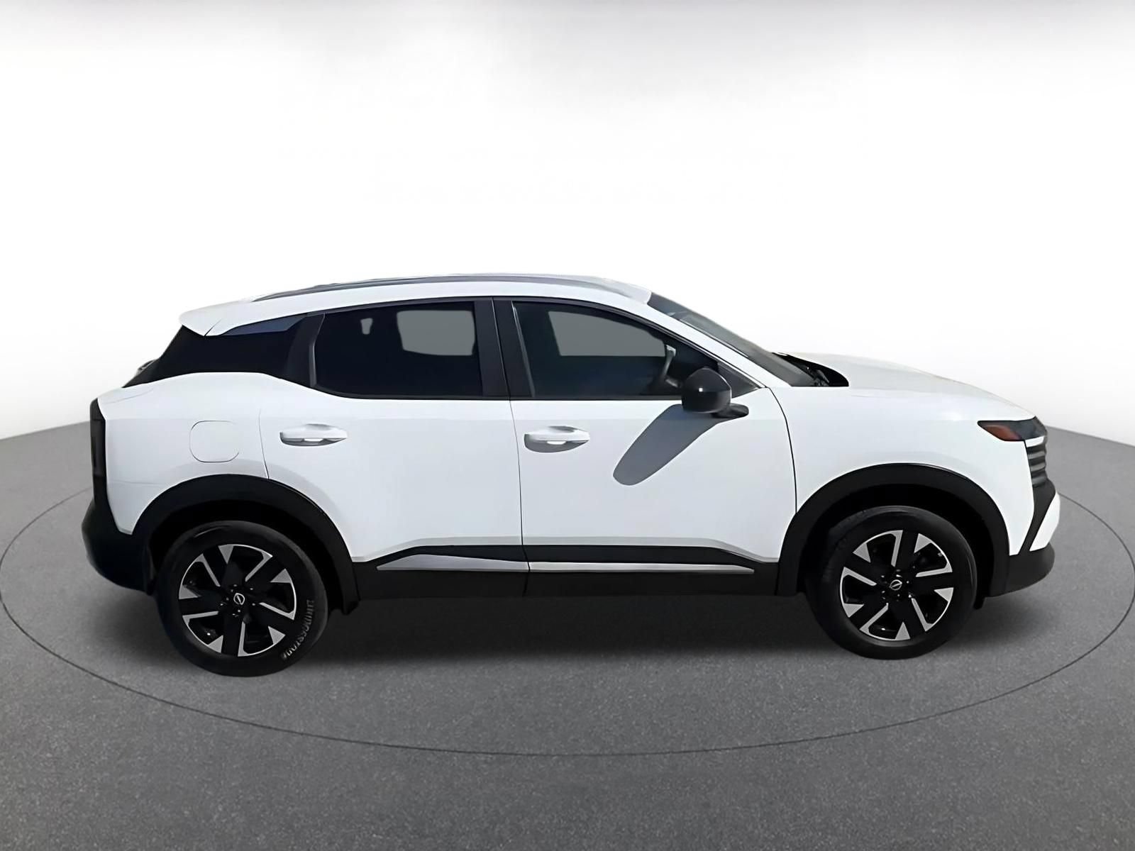 Thumbnail: 2026 Nissan Kicks - 15