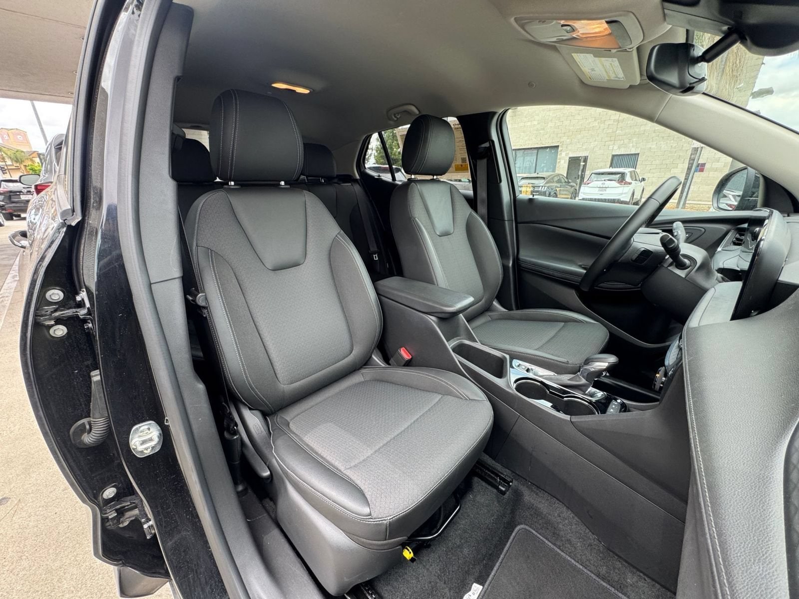 Thumbnail: 2025 Buick Encore GX - 35