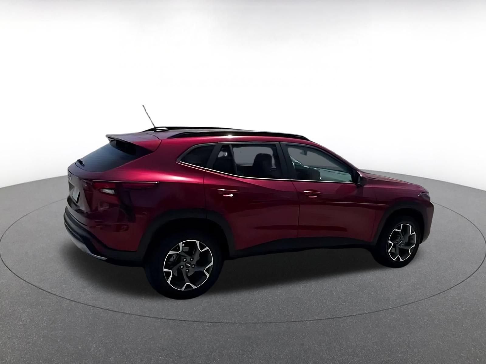 Thumbnail: 2025 Chevrolet Trax - 4